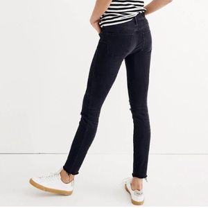 9" Mid-Rise Skinny Jeans in Black Sea Madewell